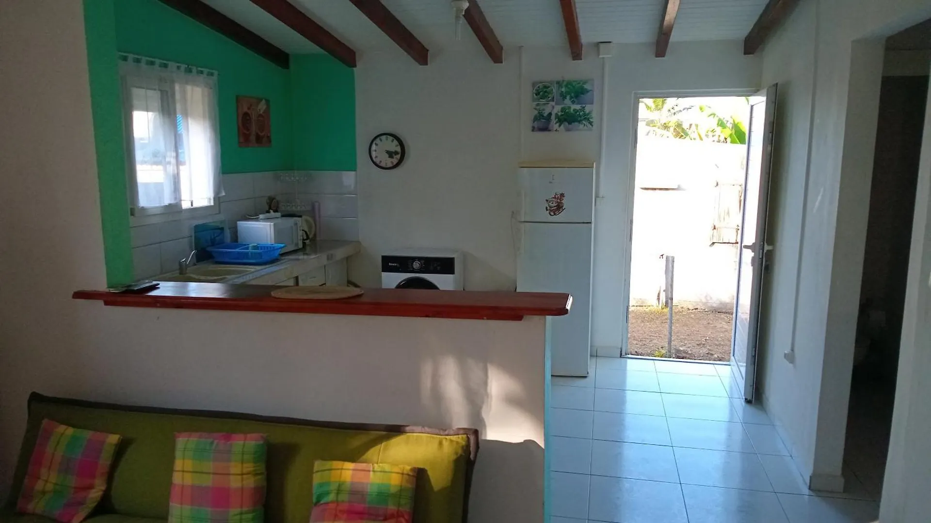 Residence Helena 1 Petit-Canal 0*,